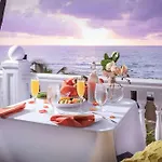 Pelican Grand Beach Resort, A Noble House Resort 