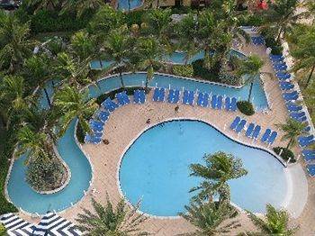 Station touristique Pelican Grand Beach Resort, A Noble House 4*